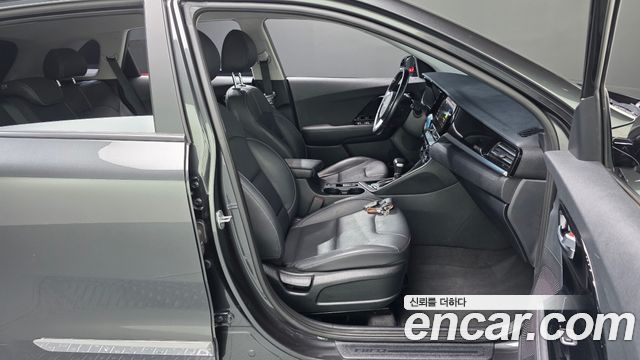 Kia Niro 2022 — photo 16