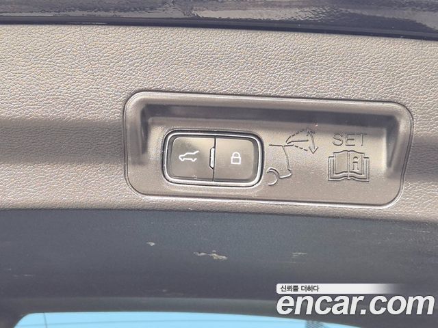 Ford Explorer 2021 — photo 8