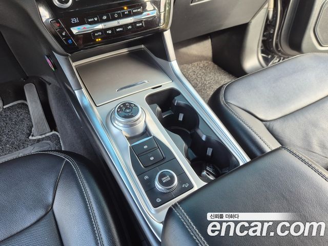 Ford Explorer 2021 — photo 14