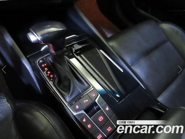 Kia K7 2018 — photo 13