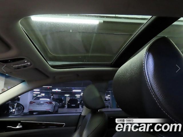 Kia K7 2018 — photo 18