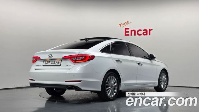 Hyundai Sonata 2016 — photo 2