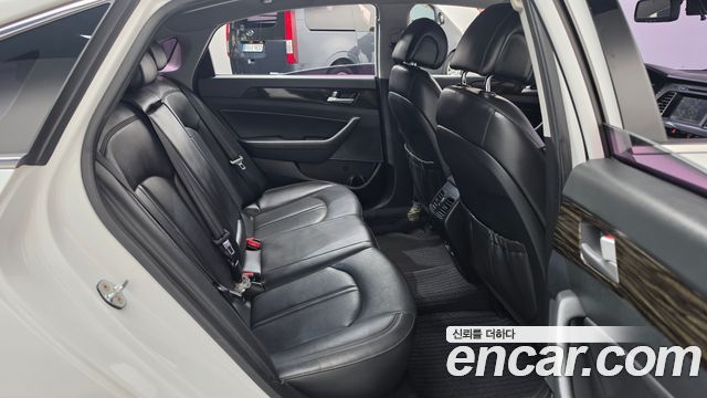Hyundai Sonata 2016 — photo 12
