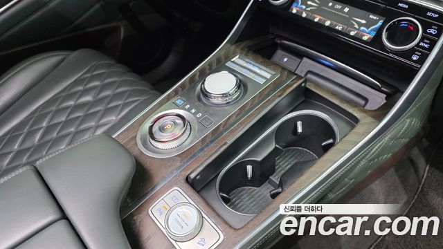 Genesis GV80 2023 — photo 12