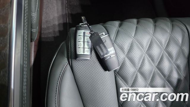 Genesis GV80 2023 — photo 22