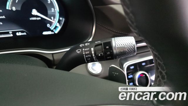 Genesis GV80 2023 — photo 29