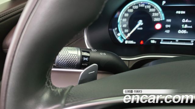 Genesis GV80 2023 — photo 30
