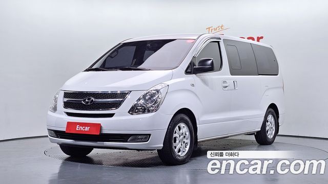 Hyundai Starex 2012 — photo 1
