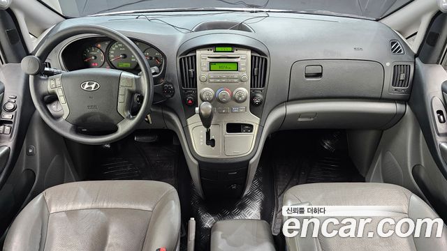 Hyundai Starex 2012 — photo 10