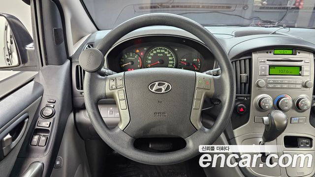 Hyundai Starex 2012 — photo 19