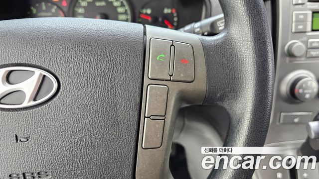 Hyundai Starex 2012 — photo 26