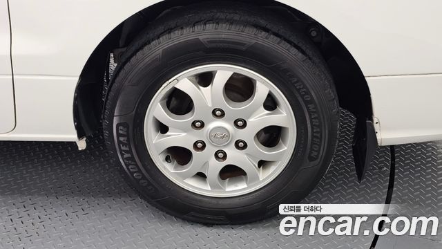 Hyundai Starex 2012 — photo 7