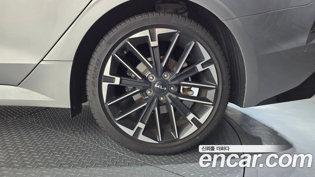 Kia K5 2025 — photo 7