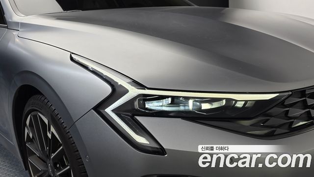 Kia K5 2025 — photo 8