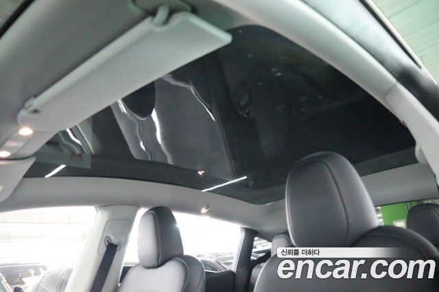 Tesla Model Y 2024 — photo 6