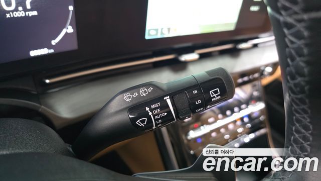 Kia Canival 2023 — photo 18