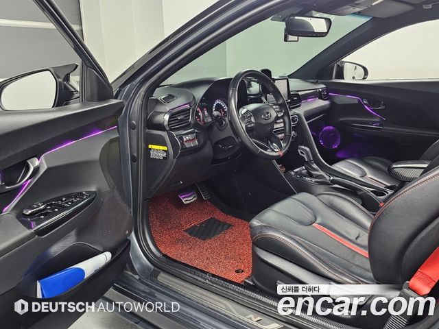 Hyundai Veloster 2018 — photo 11