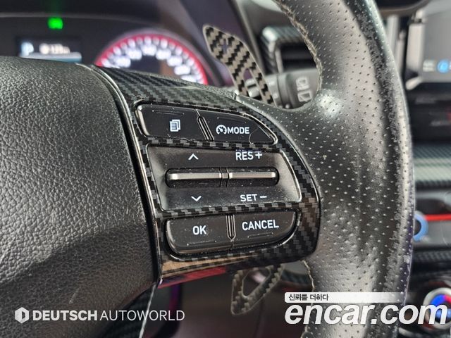 Hyundai Veloster 2018 — photo 16