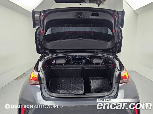 Hyundai Veloster 2018 — photo 19