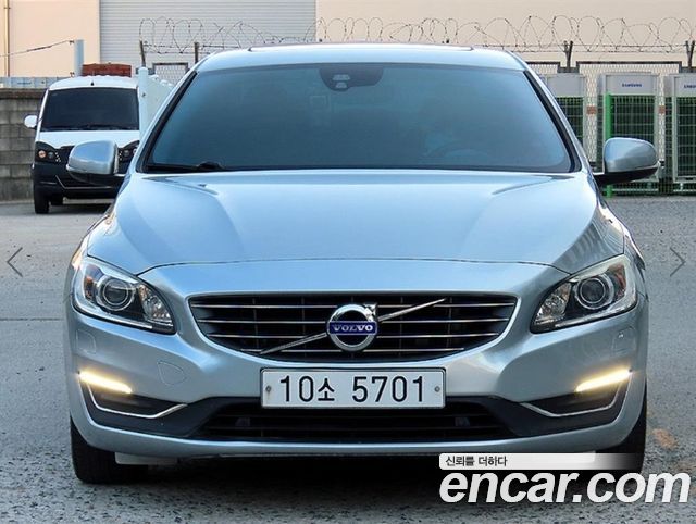 Volvo S60 2017 — photo 2
