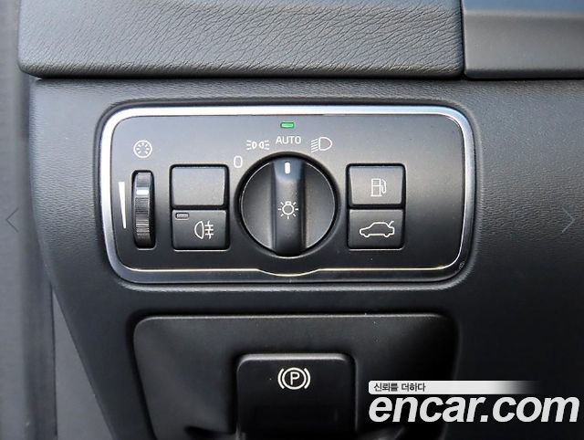 Volvo S60 2017 — photo 12