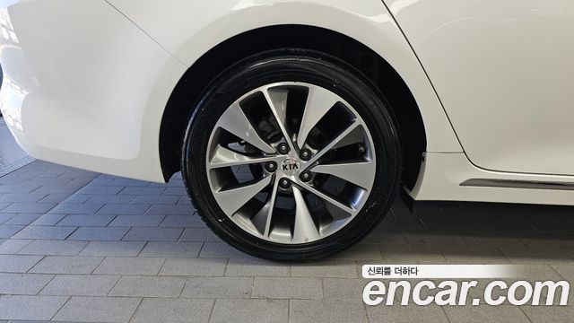 Kia K5 2018 — photo 5