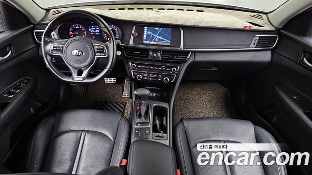 Kia K5 2018 — photo 10