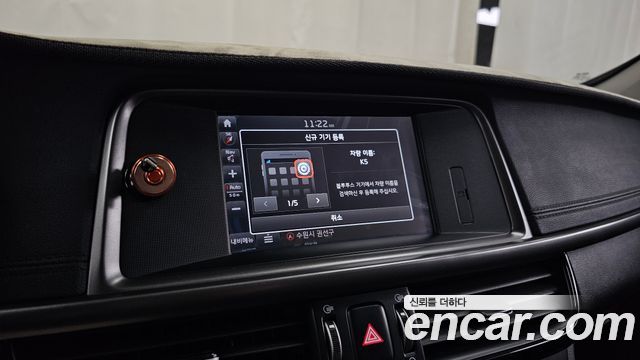 Kia K5 2018 — photo 21