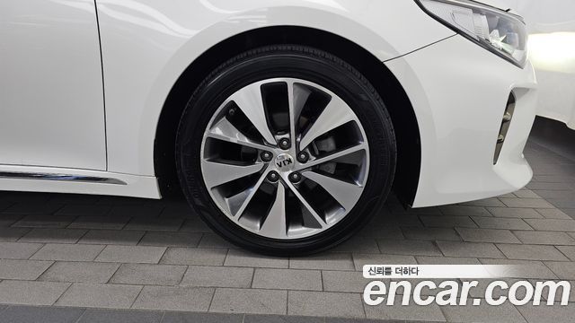 Kia K5 2018 — photo 7