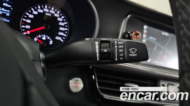 Kia K5 2018 — photo 29
