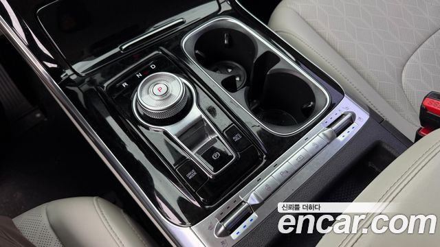Kia Canival 2021 — photo 15