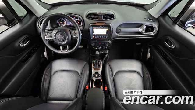 Jeep Renegade 2021 — photo 10