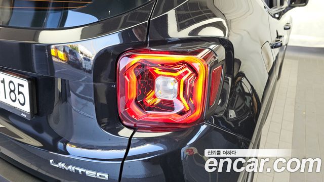 Jeep Renegade 2021 — photo 9