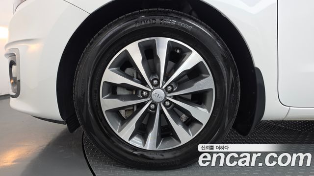 Kia Canival 2018 — photo 5