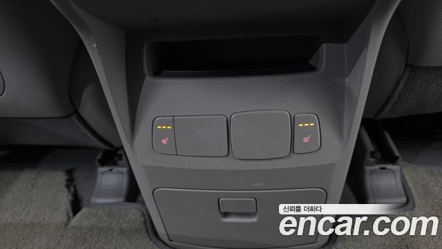 Kia Canival 2018 — photo 19