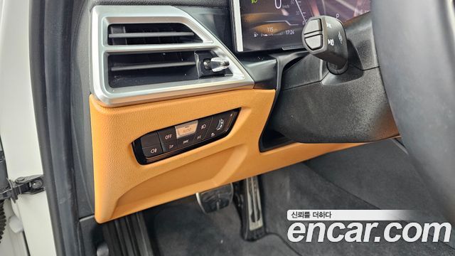 BMW 3-Series 2026 — photo 30