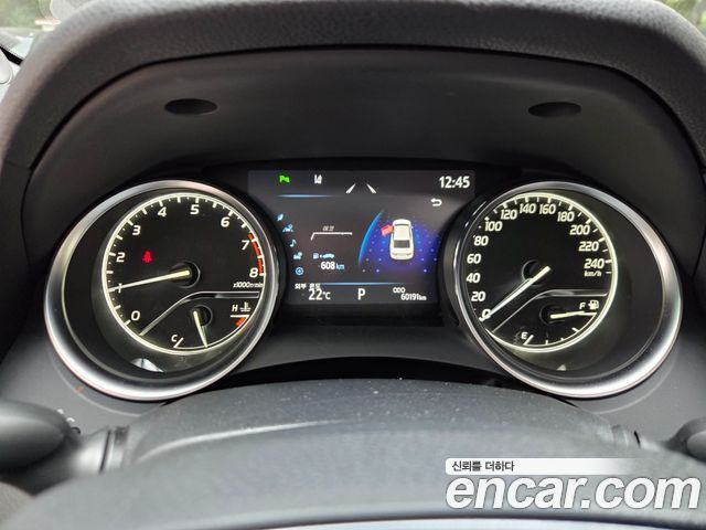 Toyota Camry 2019 — photo 3