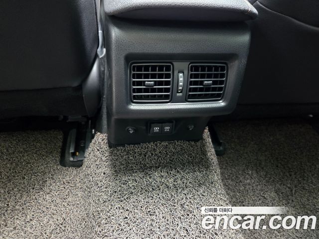 Toyota Camry 2019 — photo 11