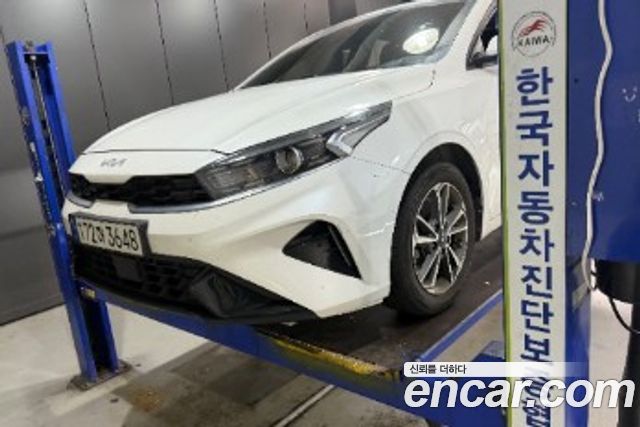 Kia K3 2023 — photo 1