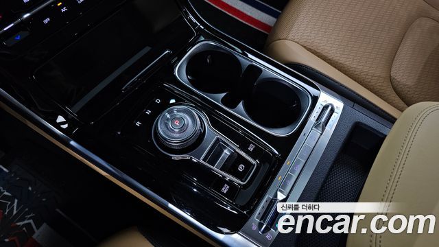 Kia Canival 2023 — photo 12