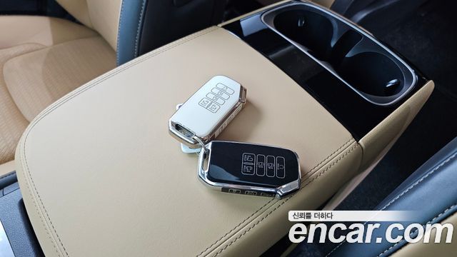 Kia Canival 2023 — photo 23
