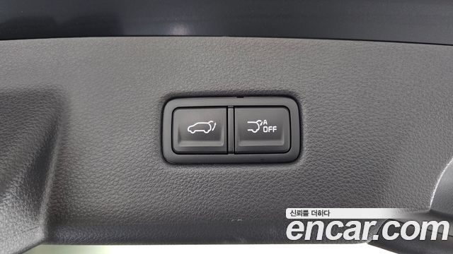 Kia Canival 2023 — photo 26