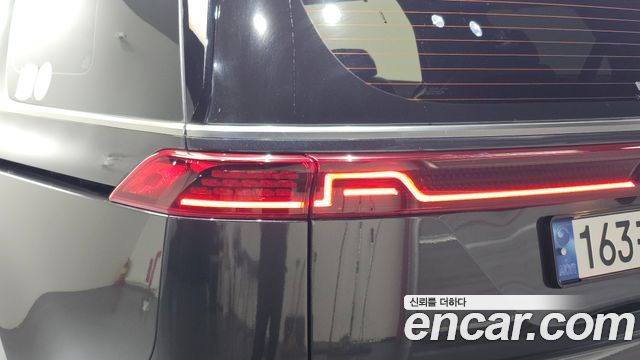 Kia Canival 2023 — photo 9