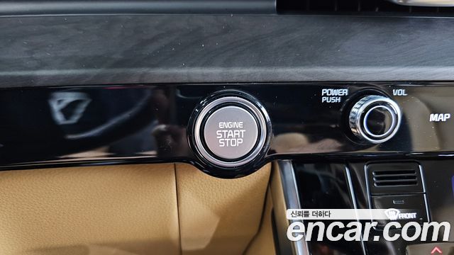Kia Canival 2023 — photo 28