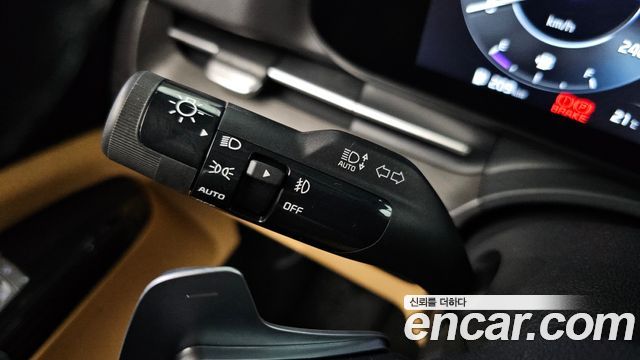 Kia Canival 2023 — photo 35