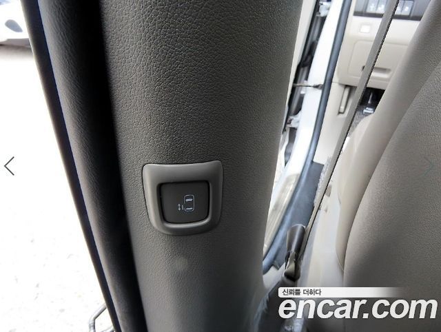 Kia Canival 2016 — photo 14