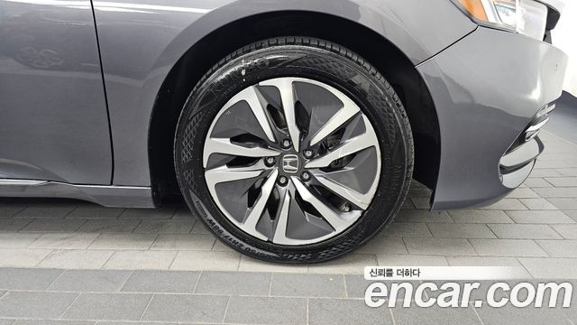 Honda Accord 2018 — photo 7