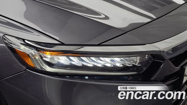 Honda Accord 2018 — photo 8