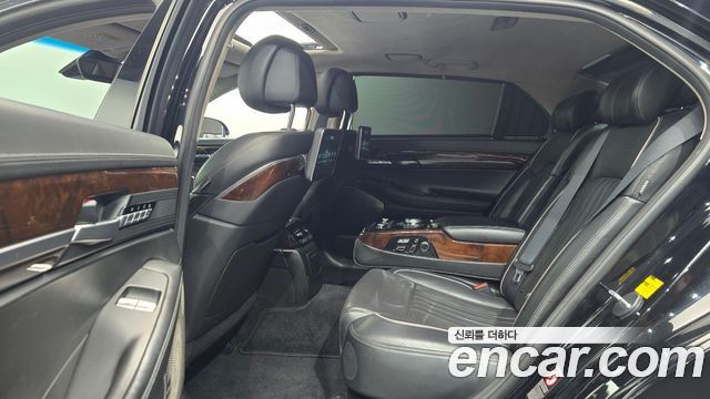 Genesis EQ900 2017 — photo 18