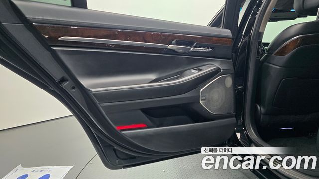 Genesis EQ900 2017 — photo 15